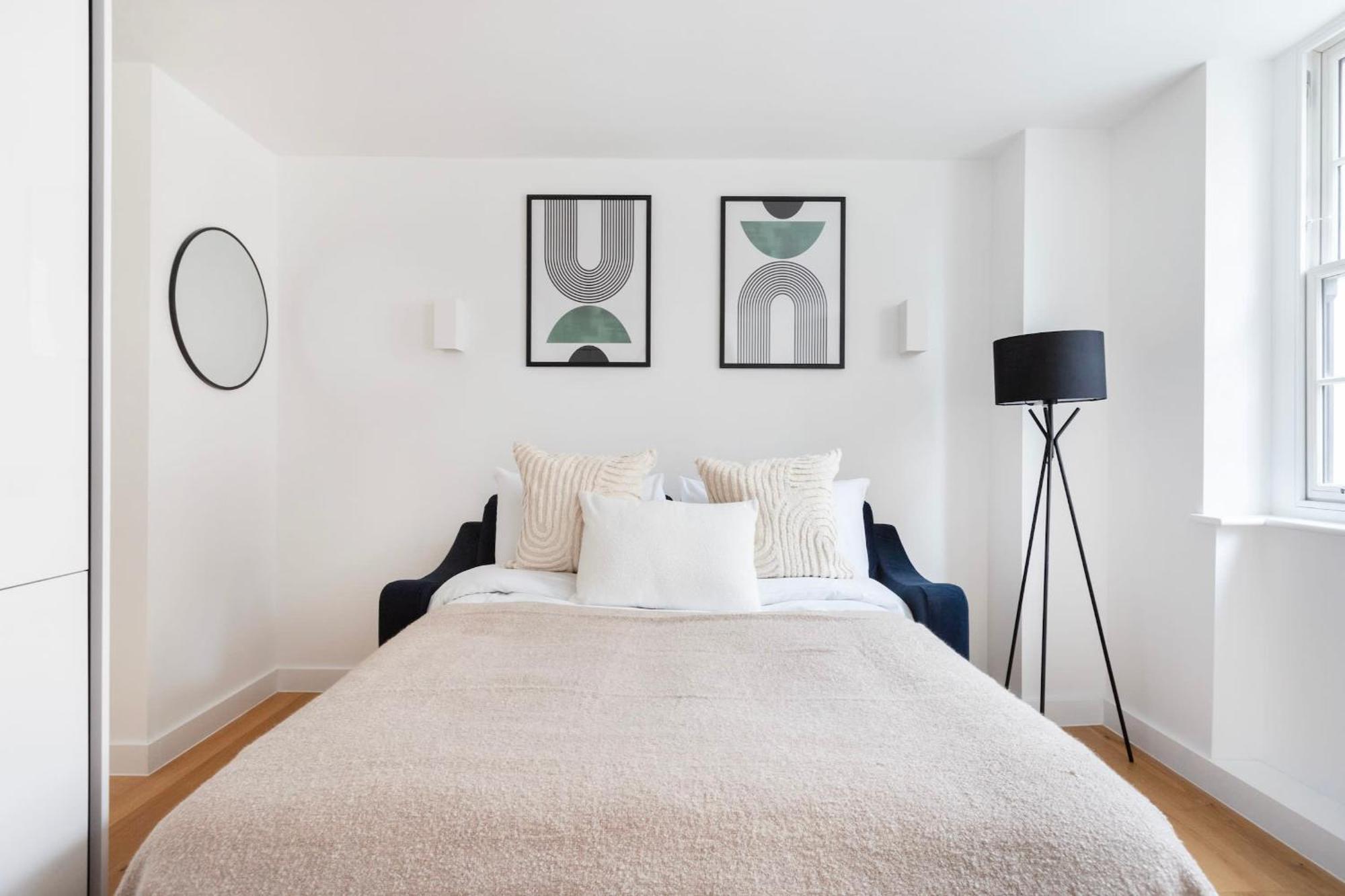 Fitzrovia With Balcony - Cityapartmentstay ลอนดอน ภายนอก รูปภาพ