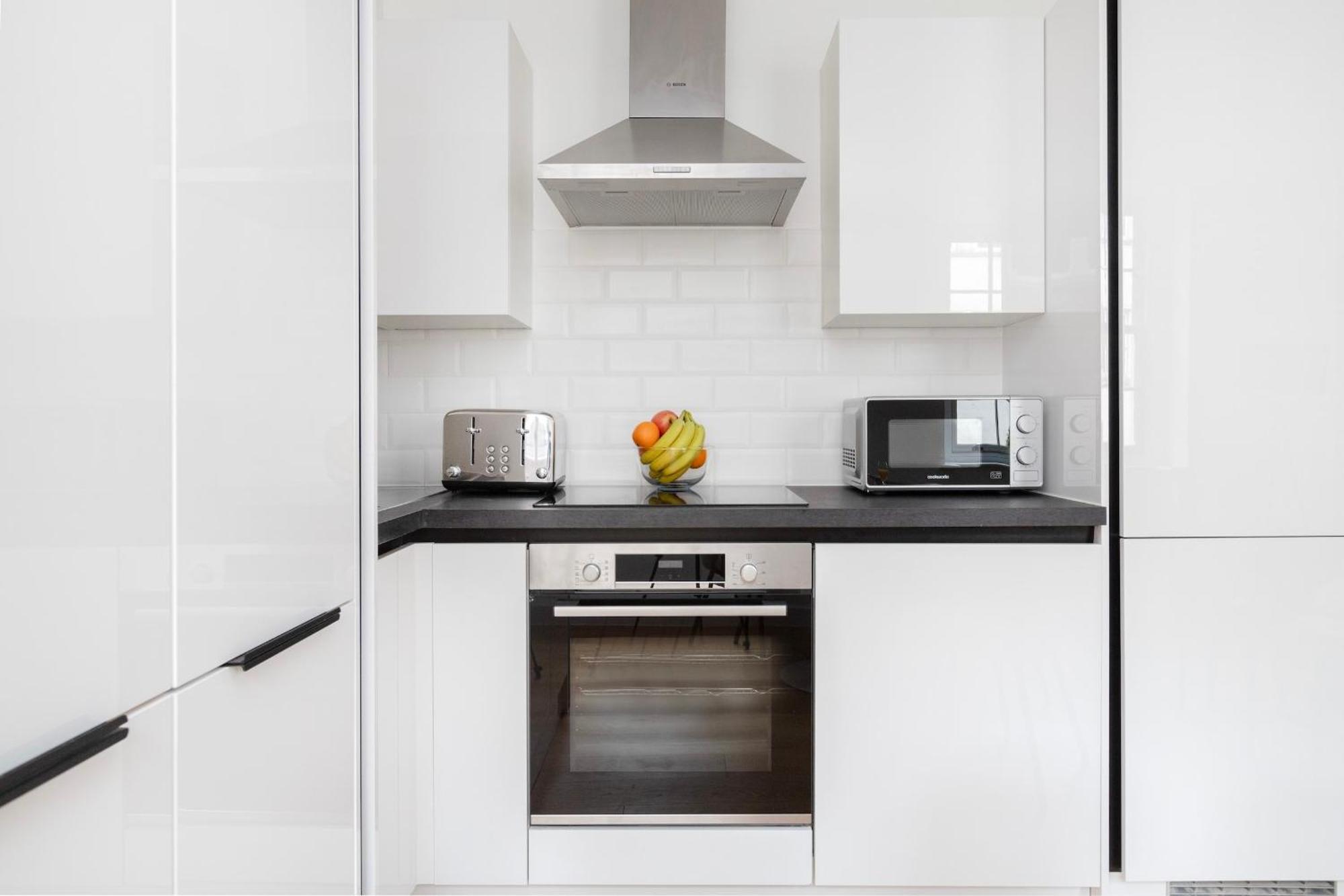 Fitzrovia With Balcony - Cityapartmentstay ลอนดอน ภายนอก รูปภาพ