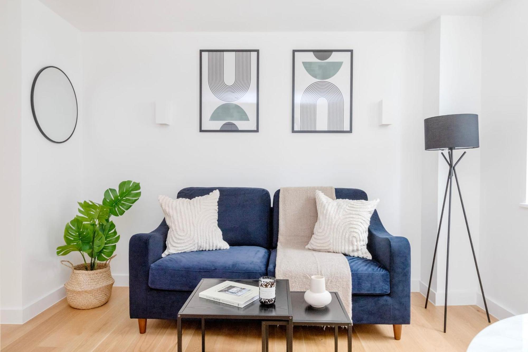 Fitzrovia With Balcony - Cityapartmentstay ลอนดอน ภายนอก รูปภาพ