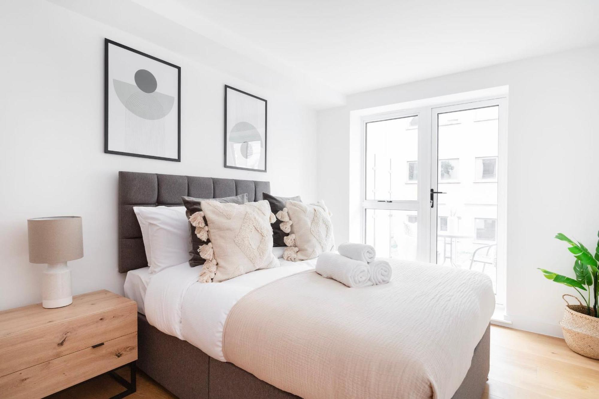 Fitzrovia With Balcony - Cityapartmentstay ลอนดอน ภายนอก รูปภาพ